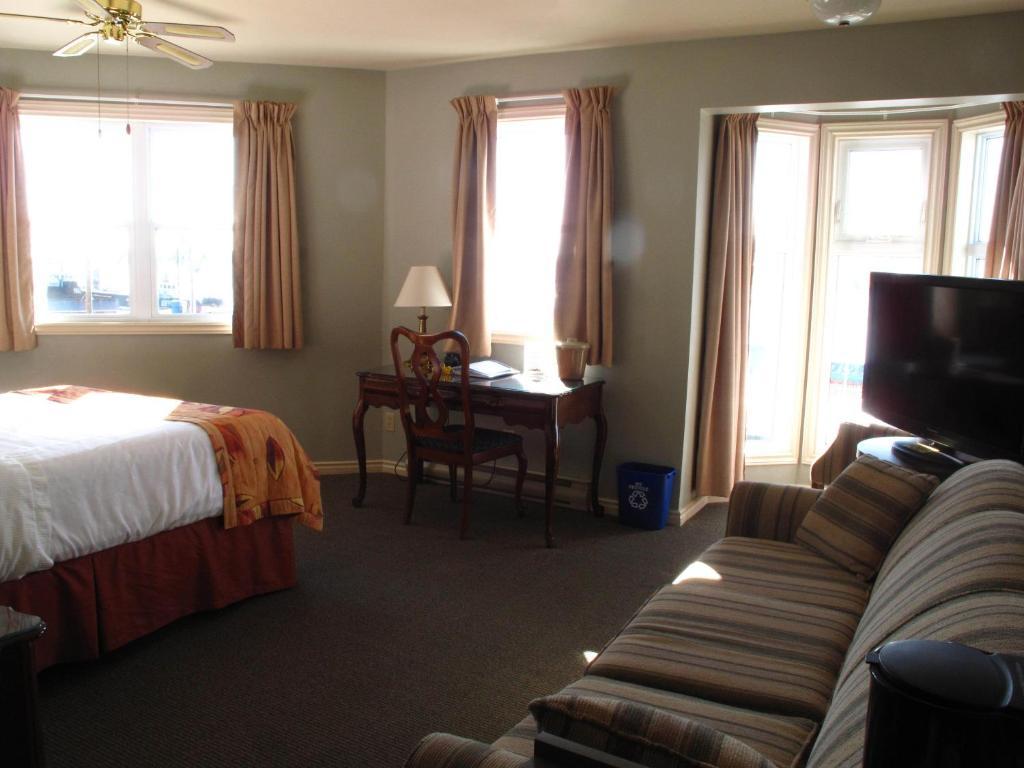 Brigantine Inn Lunenburg Zewnętrze zdjęcie